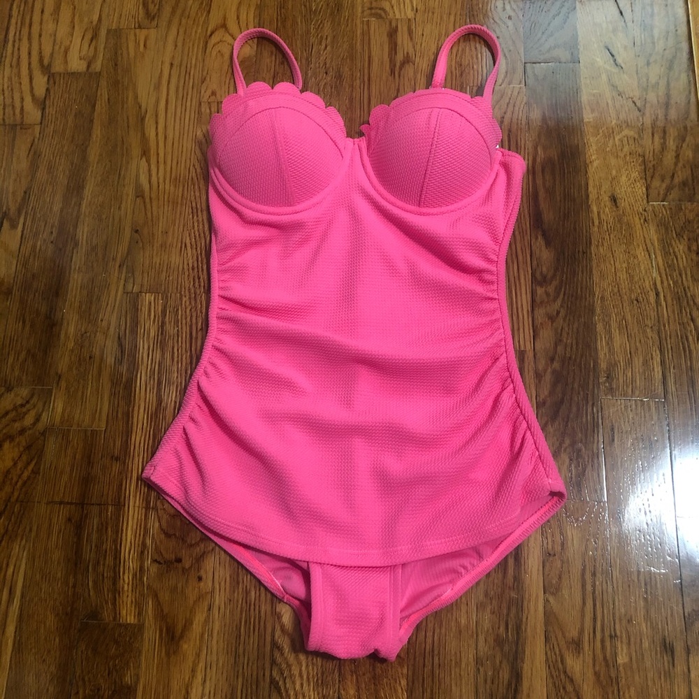 💖 NWT Hot Pink One Piece Swimsuit | Push-up